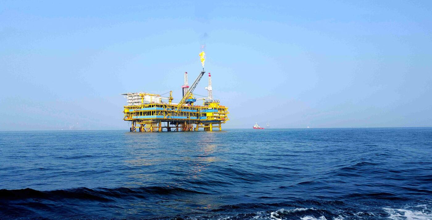 海上天然氣鉆井平臺(tái)電伴熱系統(tǒng)